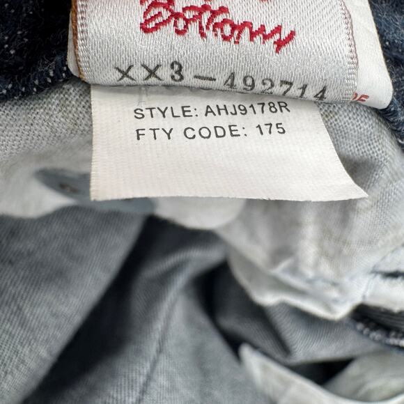 Apple Bottoms Jeans Womens 7 / 8 (30x33 ACTUAL) Acid Wash Rhinestone Denim Y2K - Picture 9 of 12